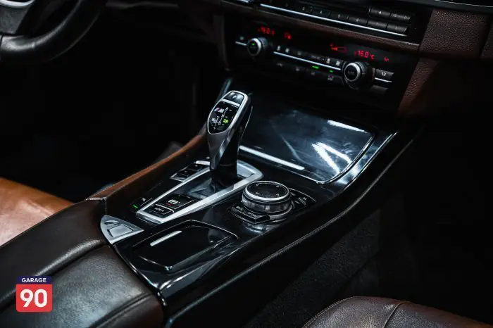 bmw 528i 2014 - صورة 19