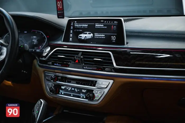 bmw 730i 2021 - صورة 18