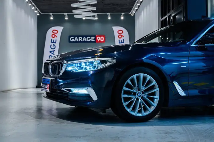 bmw 520i 2018 - صورة 8