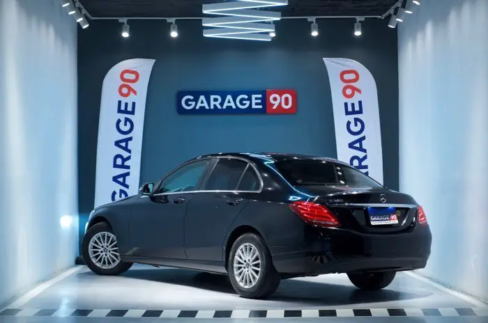 Mercedes-Benz C180 2018 - صورة 5