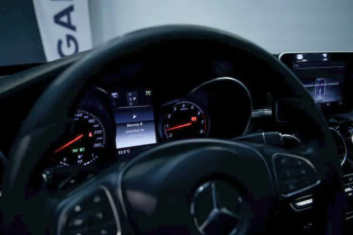 Mercedes-Benz C180 2018 - صورة 16