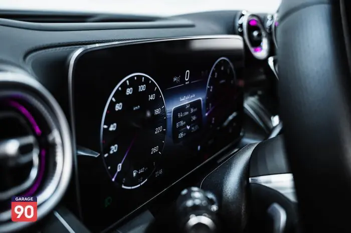 Mercedes-Benz GLC300 2023 - صورة 14