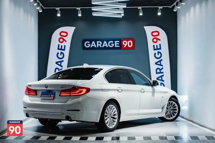 bmw 520i 2019 - صورة 6