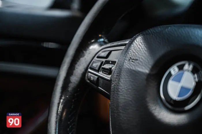 bmw 520i 2015 - صورة 19