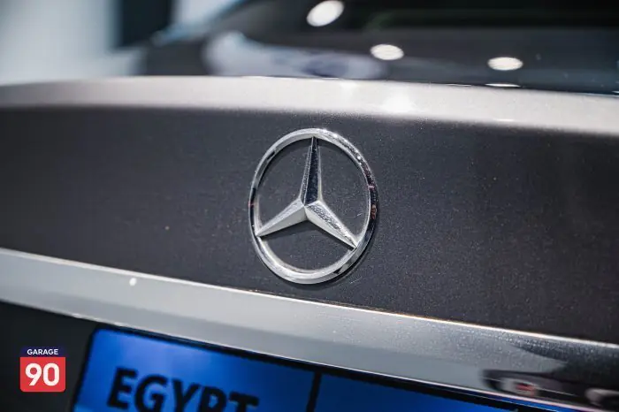 Mercedes-Benz C180 2018 - صورة 12