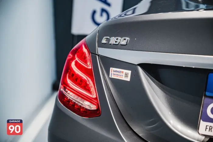 Mercedes-Benz C180 2018 - صورة 13