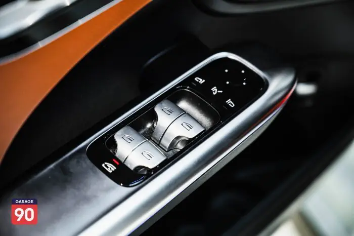 Mercedes-Benz C200 2022 - صورة 18
