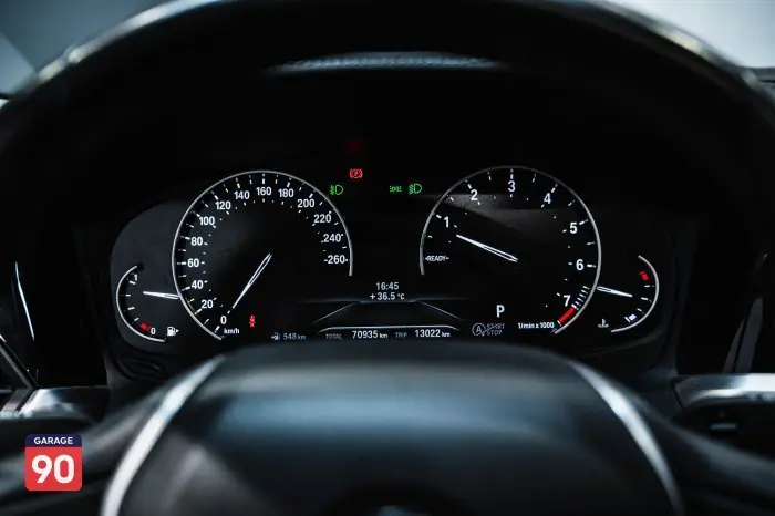 bmw 320i 2020 - صورة 15
