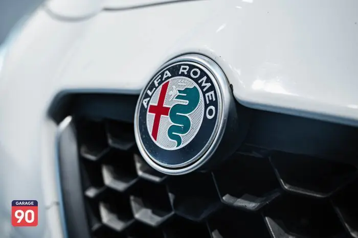 Alfa Romeo Giulia 2019 - صورة 9