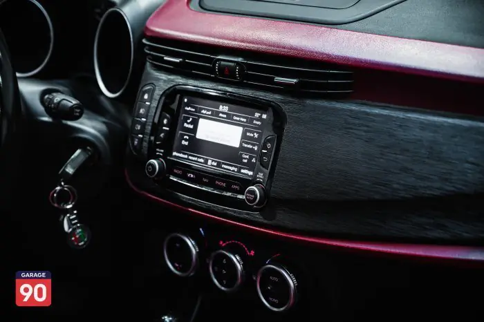Alfa Romeo Giulia 2019 - صورة 13