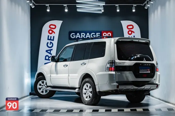 Mitsubishi Pajero 2016 - صورة 6