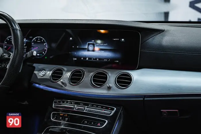 Mercedes-Benz E200 2021 - صورة 13