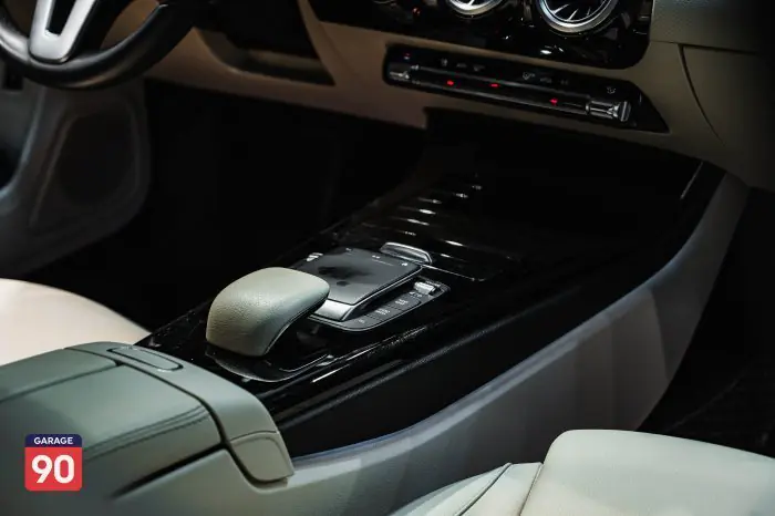 Mercedes-Benz A200 2020 - صورة 12