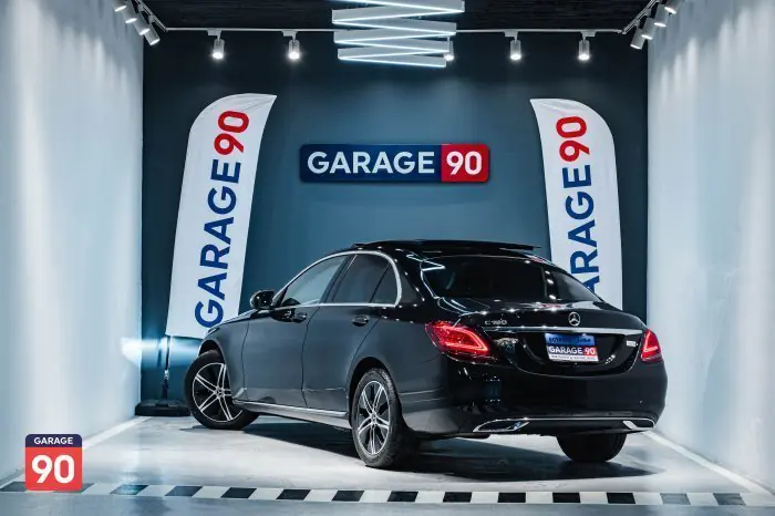 Mercedes-Benz C180 2020 - صورة 6