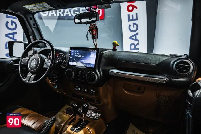 Jeep Wrangler 2015 - صورة 13