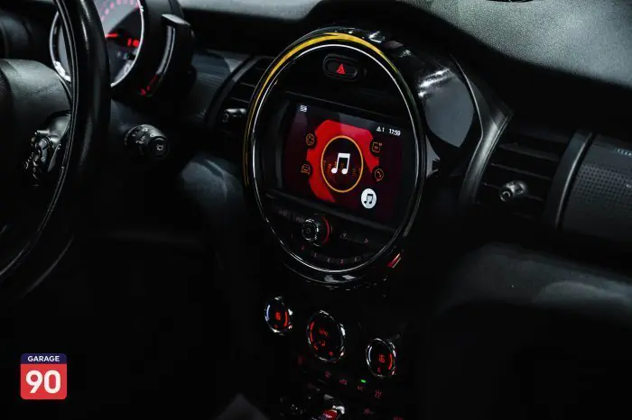Mini Cooper 2019 - صورة 13