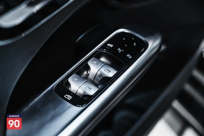 Mercedes-Benz C180 2022 - صورة 13