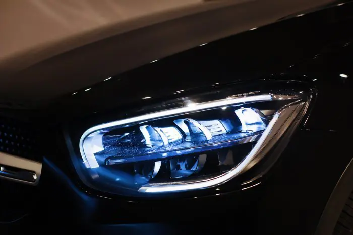 Mercedes-Benz GLC300 2020 - صورة 8