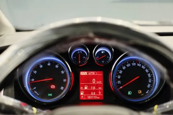 Opel Astra 2015 - صورة 14