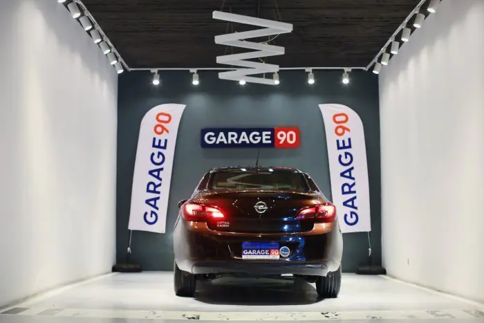 Opel Astra 2015 - صورة 5