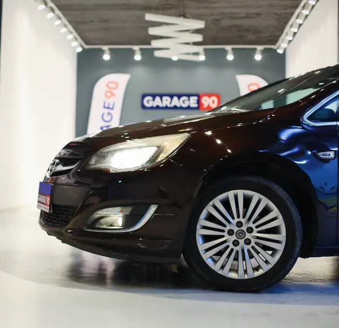 Opel Astra 2015 - صورة 4