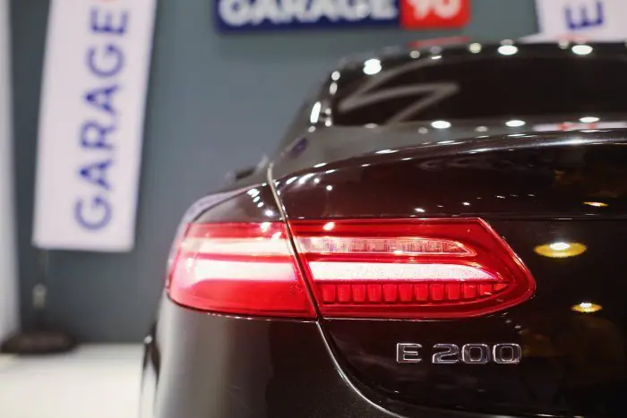 Mercedes-Benz E200 2019 - صورة 9