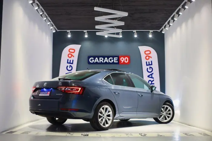 Skoda superb 2019 - صورة 6