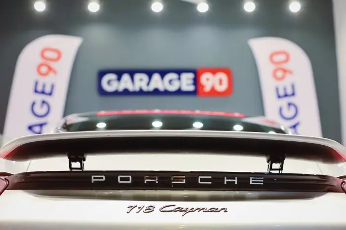 Porsche Cayman 2018 - صورة 10