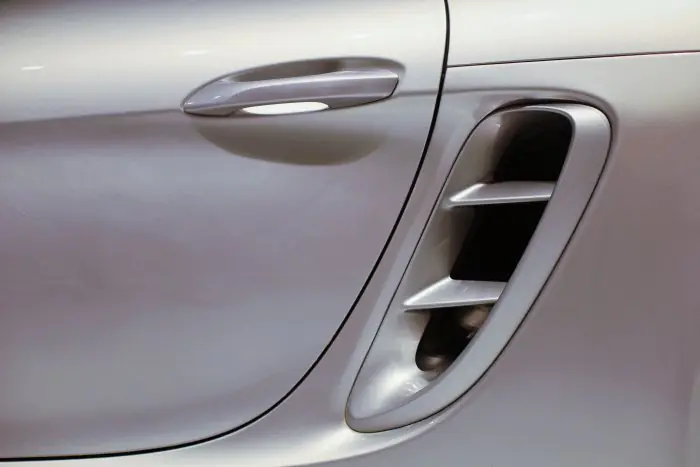 Porsche Cayman 2018 - صورة 11