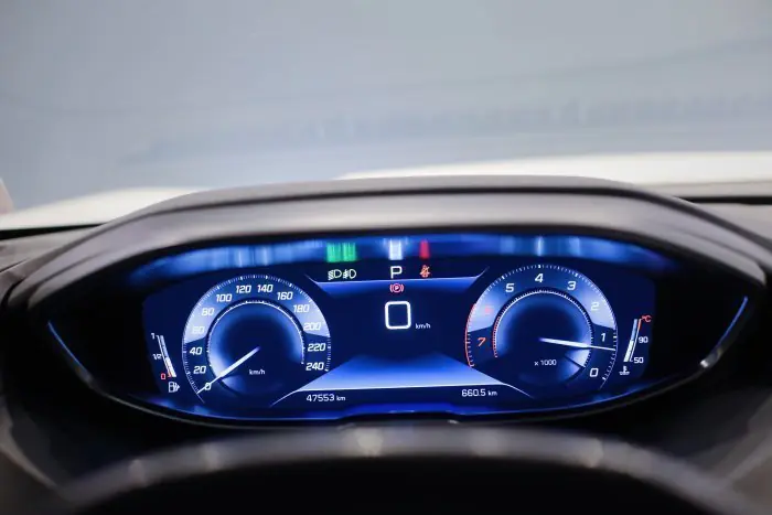 Peugeot 3008 2021 - صورة 18