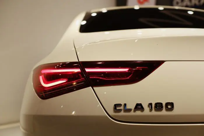 Mercedes-Benz CLA180 2020 - صورة 9