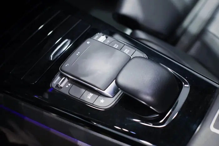 Mercedes-Benz CLA180 2020 - صورة 18