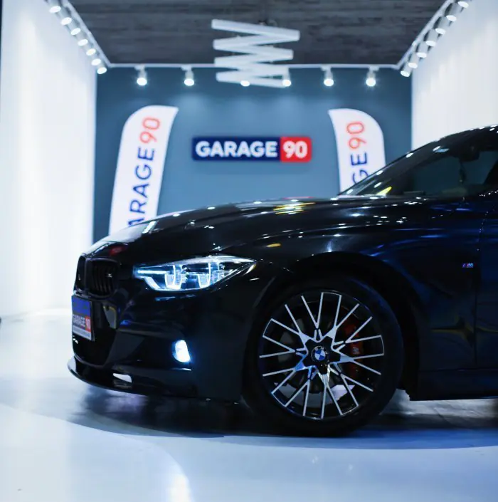 bmw 320i 2017 - صورة 4