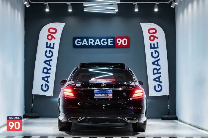 Mercedes-Benz E300 2019 - صورة 3