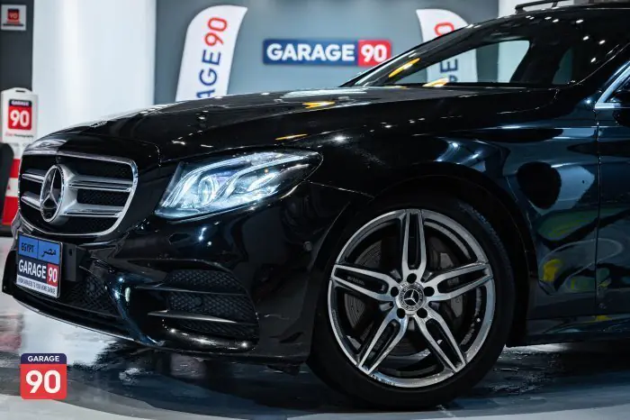 Mercedes-Benz E300 2019 - صورة 6