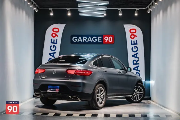 Mercedes-Benz GLC300 2019 - صورة 6