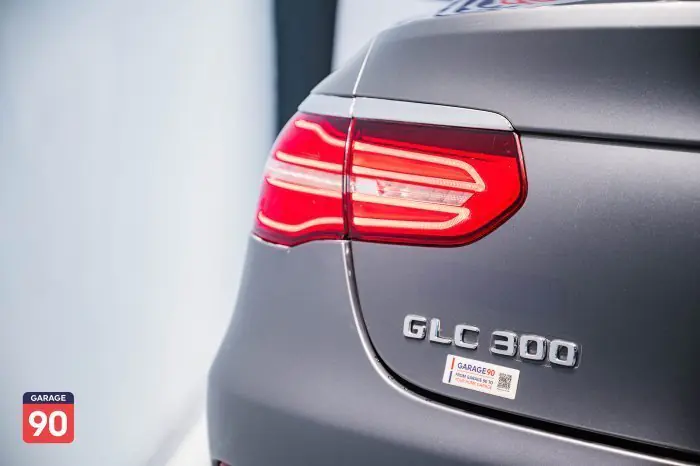 Mercedes-Benz GLC300 2019 - صورة 11