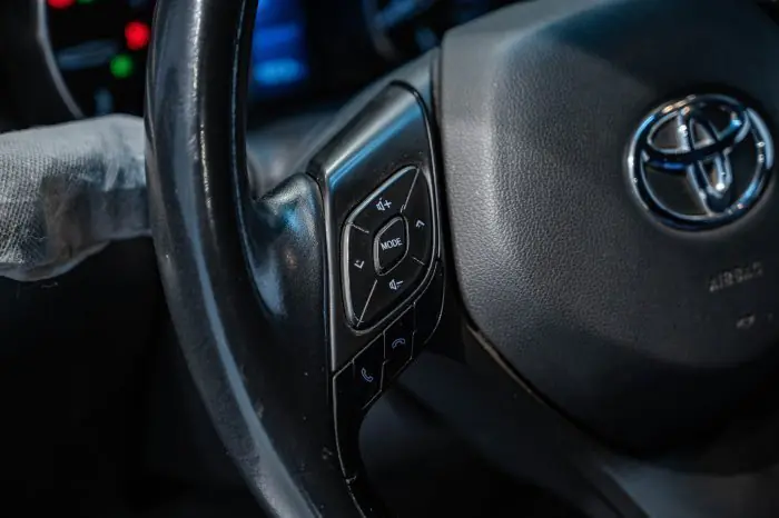 Toyota C-HR 2017 - صورة 13