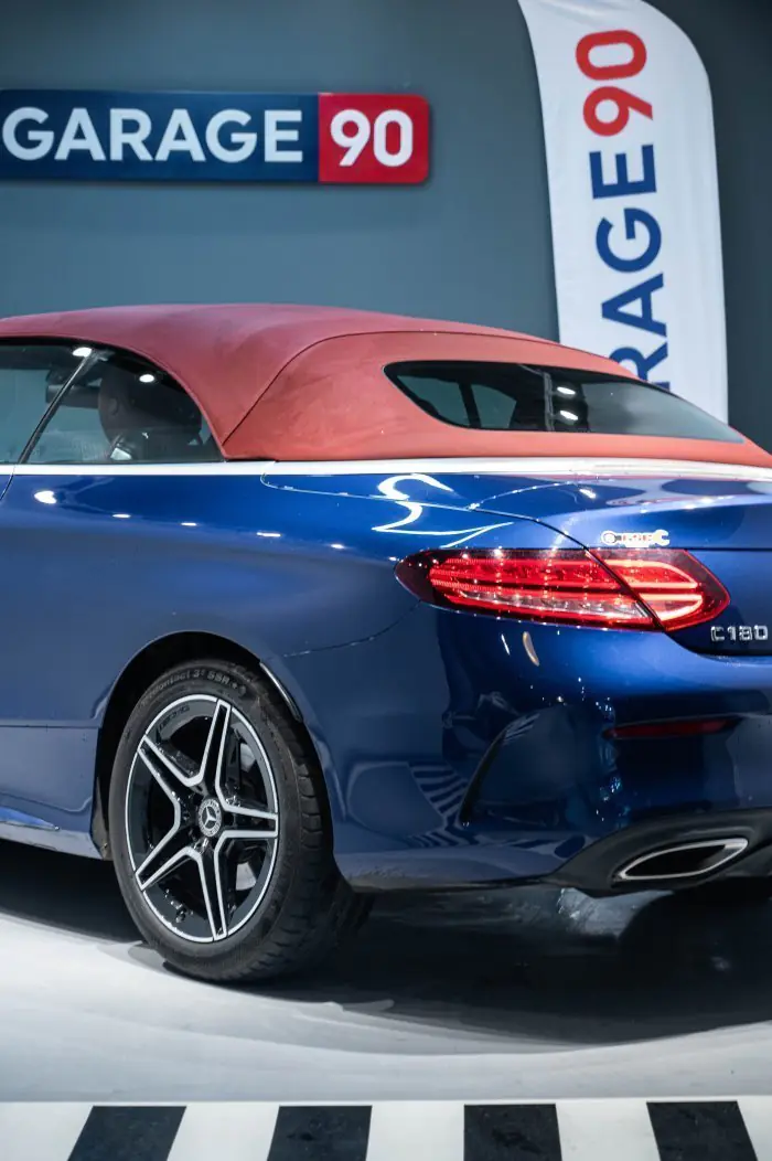 Mercedes-Benz C180 2019 - صورة 17