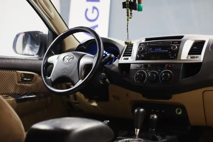 Toyota Fortuner 2015 - صورة 21
