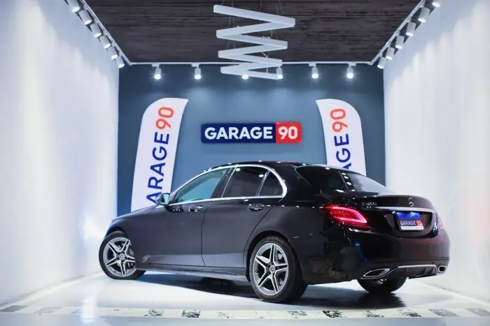Mercedes-Benz C200 2019 - صورة 9