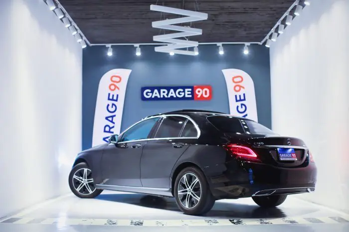 Mercedes-Benz C180 2020 - صورة 9