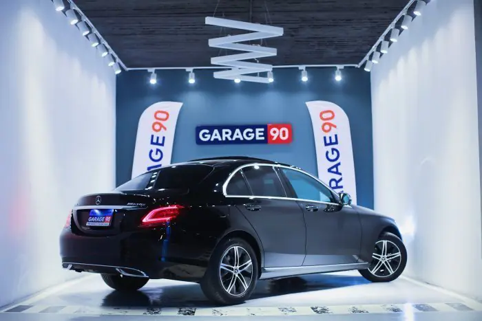 Mercedes-Benz C180 2020 - صورة 8