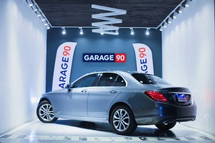 Mercedes-Benz C180 2018 - صورة 9