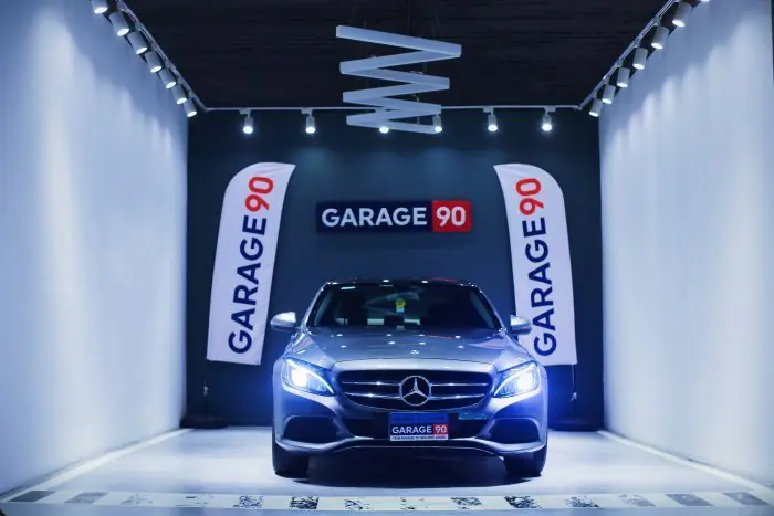 Mercedes-Benz C180 2018 - صورة 3