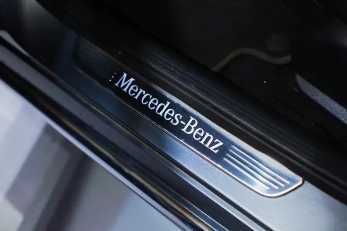 Mercedes-Benz C180 2018 - صورة 16