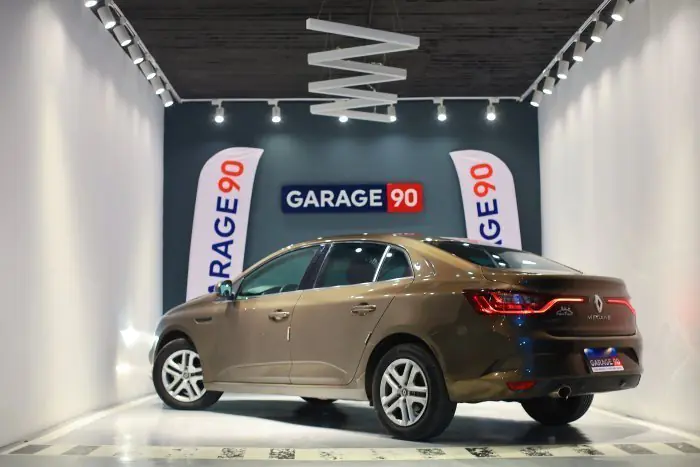 Renault Megane 2021 - صورة 9