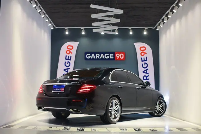 Mercedes-Benz E200 2020 - صورة 9