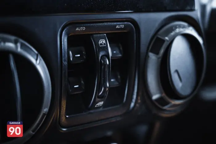 Jeep Wrangler 2014 - صورة 10