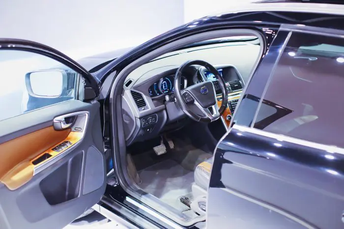 Volvo XC60 2017 - صورة 10
